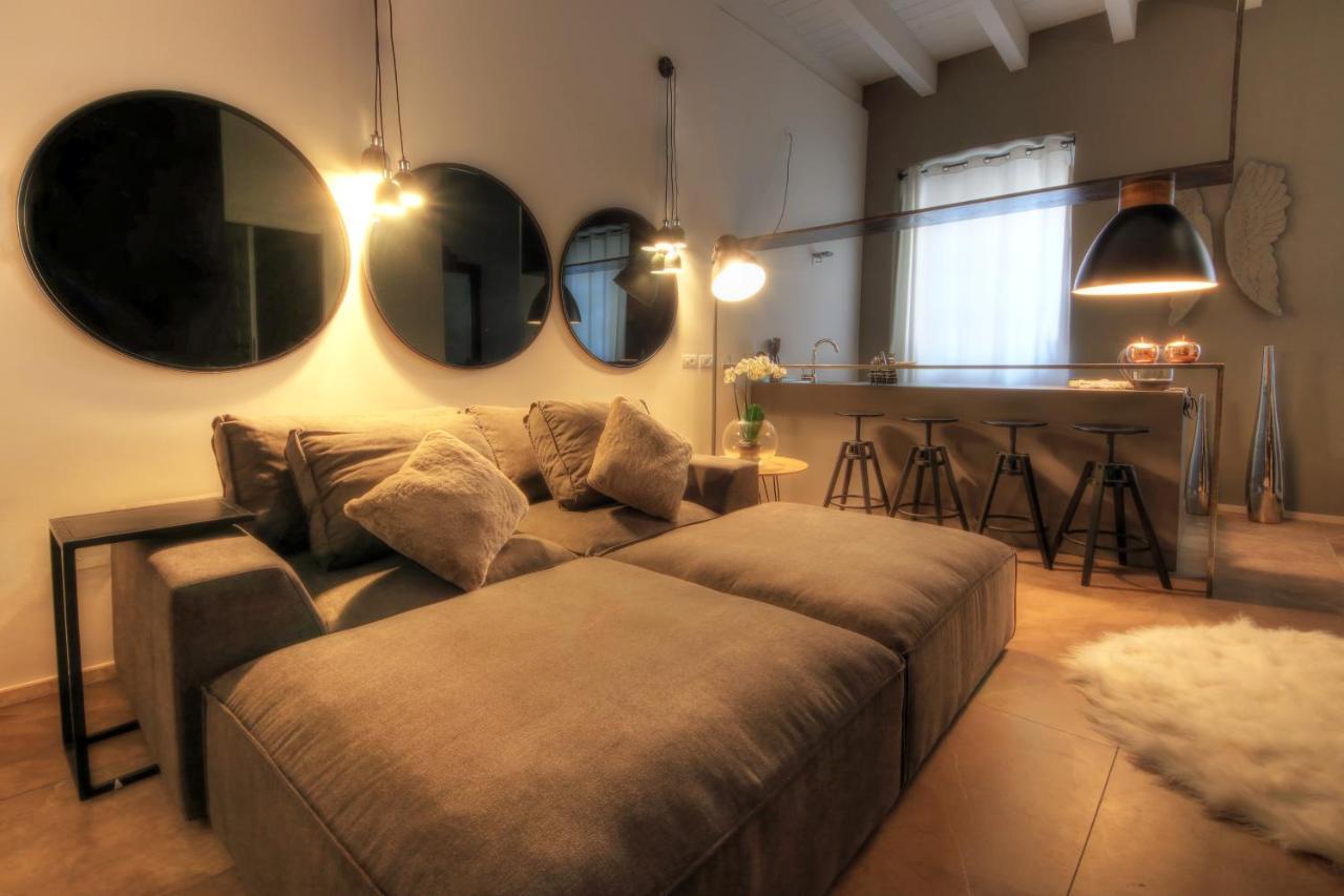 Urban Central Suites กาญารี ภายนอก รูปภาพ